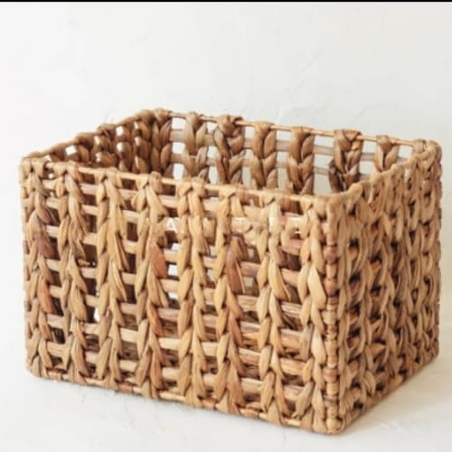 Water hyacinth laundry basket with handle